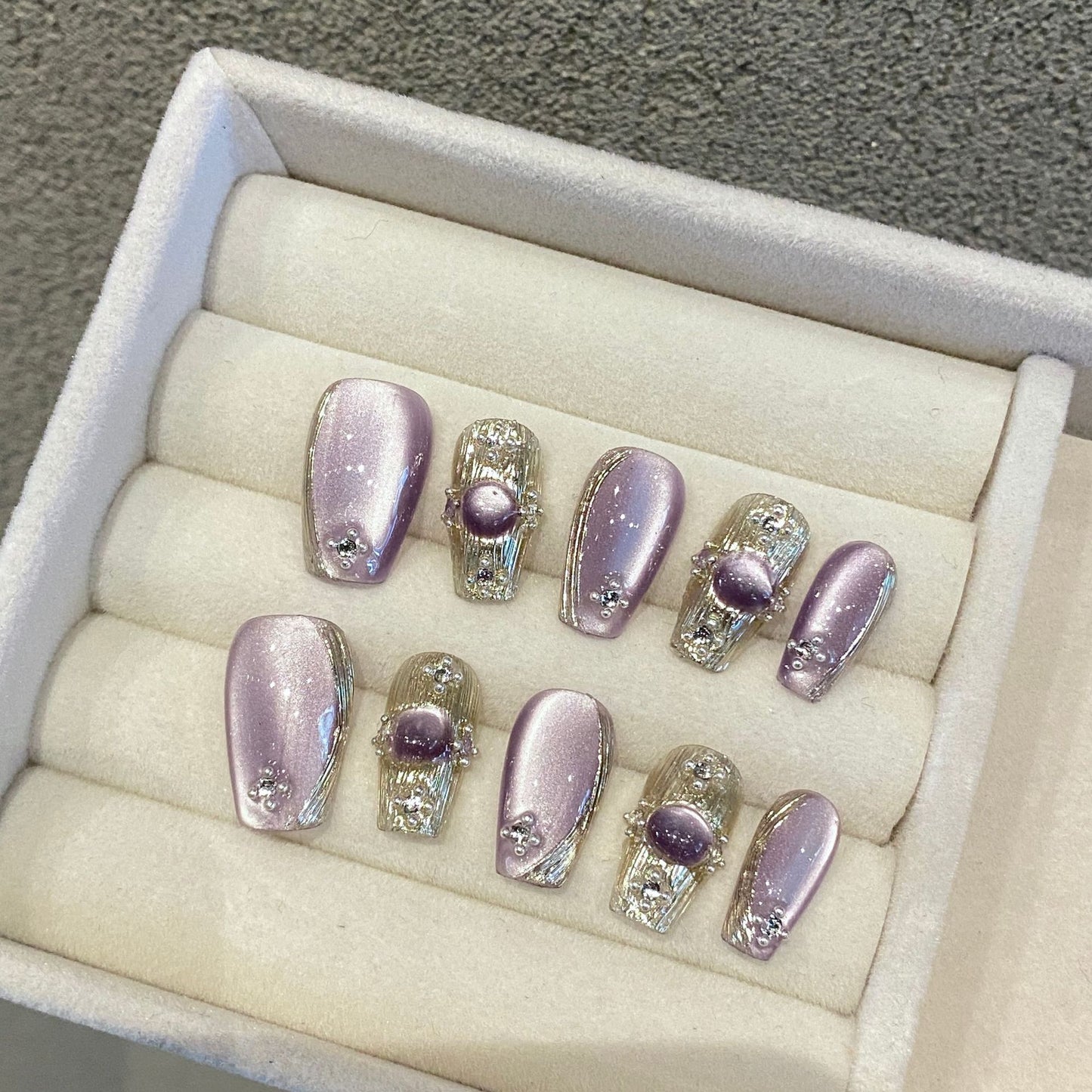 Purple Purified Handmade False Nail Premium Silk Cat Eye Nail Reusable