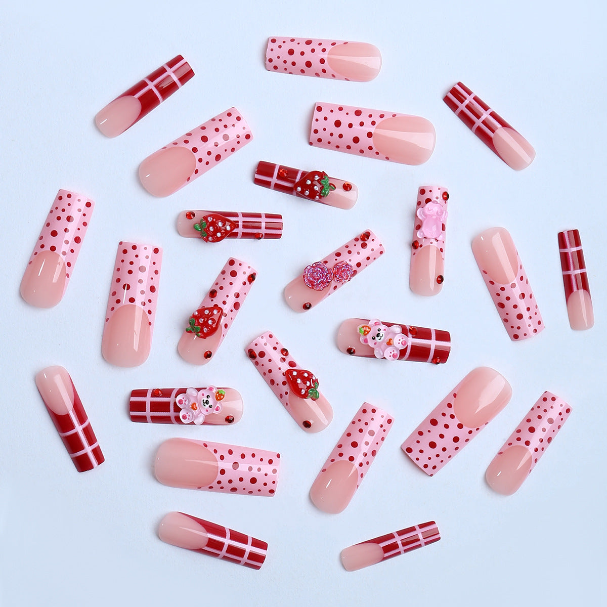 Lange Polka Dot Nail Art Erdbeere süße Bär Rose Verzierung