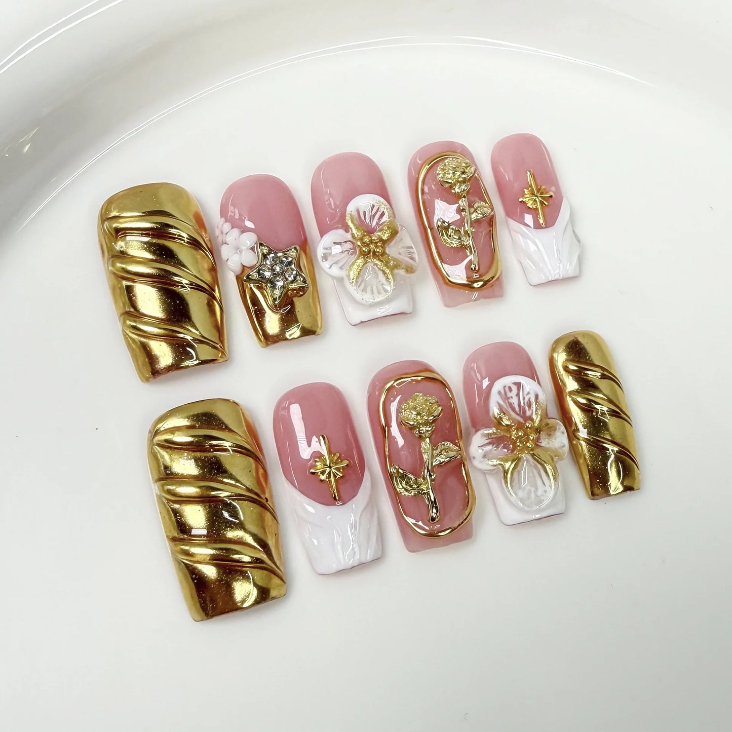 10Pcs Mid-length Square Pink False Nail Dreamy Gradient Ocean-style Nail Art Sweet 3D Flowers Hot Girl Wearable Manicure Fashion