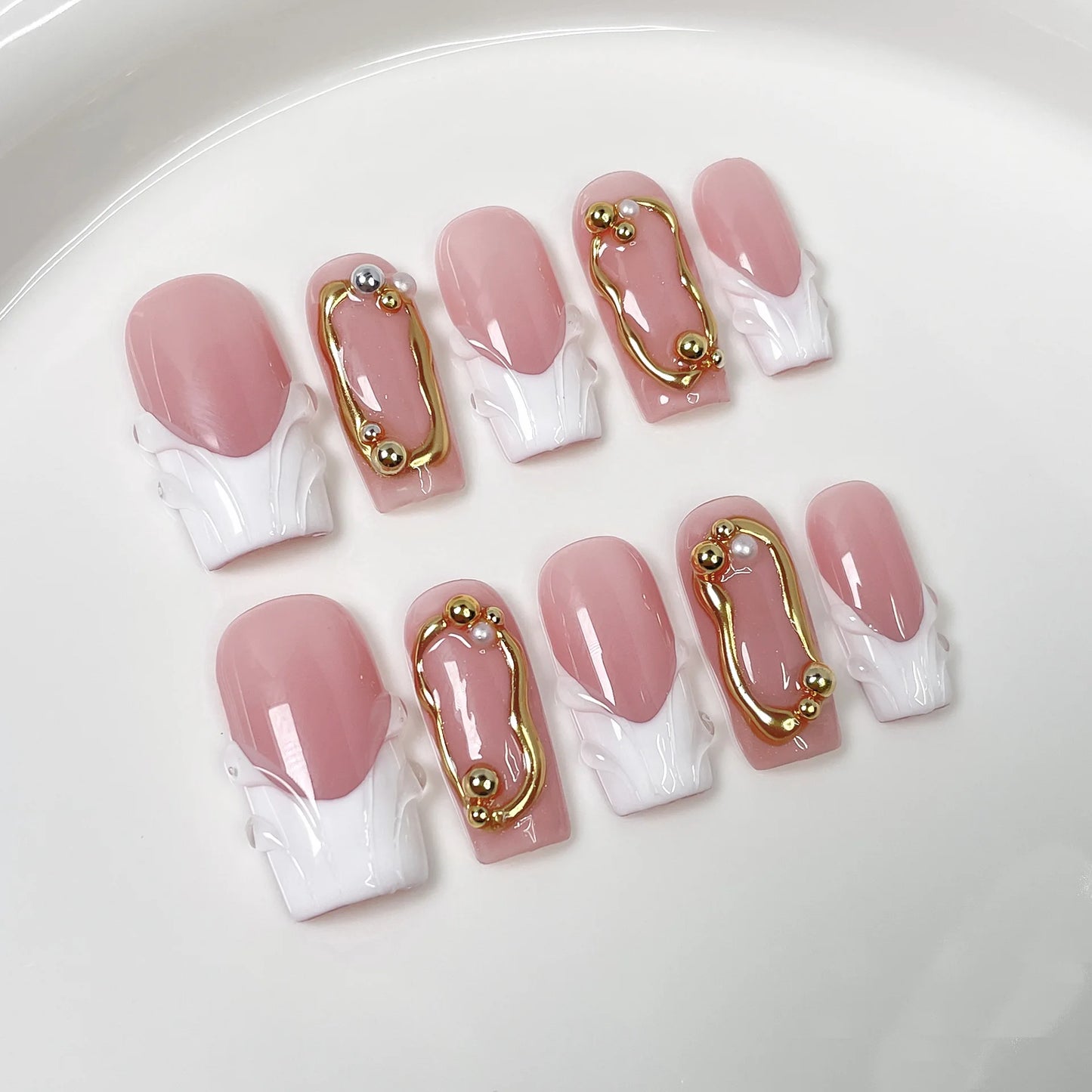 10Pcs Mid-length Square Pink False Nail Dreamy Gradient Ocean-style Nail Art Sweet 3D Flowers Hot Girl Wearable Manicure Fashion